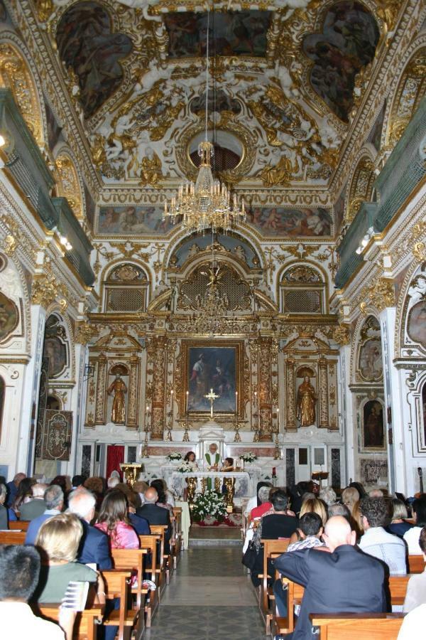 ホテル Il Sottano Del Conte コンヴェルサーノ エクステリア 写真